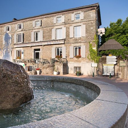 Hotel Restaurant Le Sully Saint-Saud-Lacoussière 외부 사진