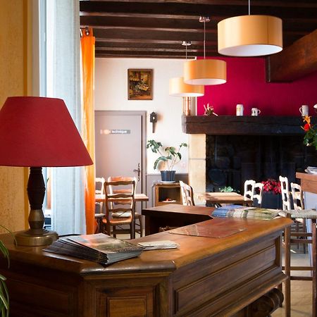 Hotel Restaurant Le Sully Saint-Saud-Lacoussière 외부 사진